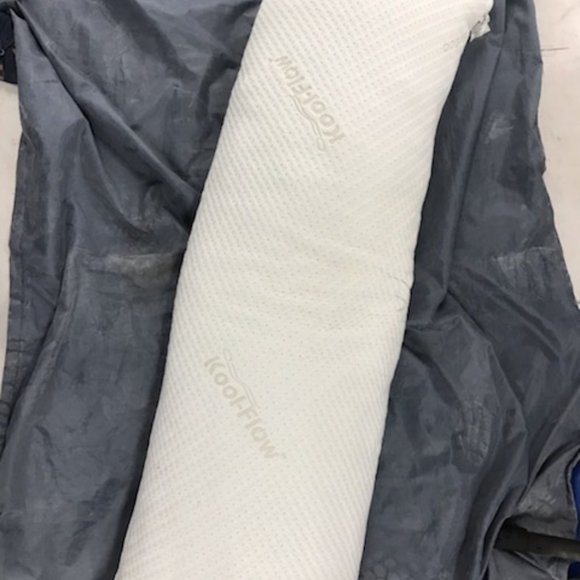 Snuggle-Pedic Long Body Pillow & Cuddledown Pillowcase - Picture 2 of 5